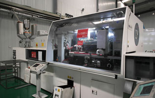 SACMI壓蓋機(jī) SACMI壓蓋機(jī)